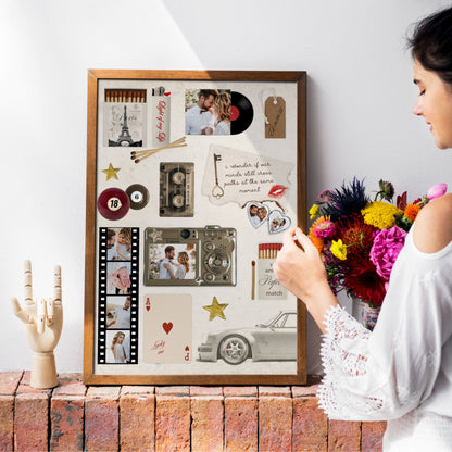 Frau betrachtet ein gerahmtes Matchbook Poster mit persönlichen Fotos als Wanddeko auf einem rustikalen Sideboard.
