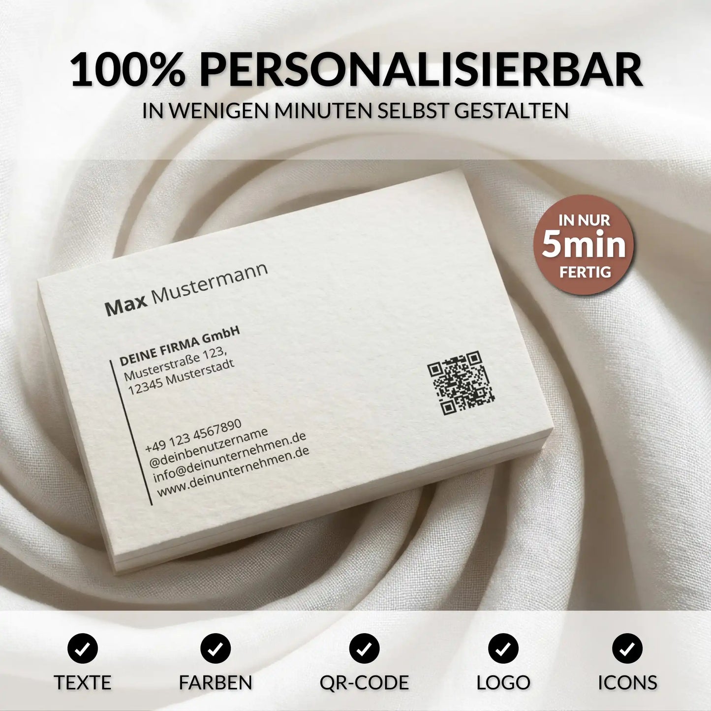 Minimalistische Visitenkarten Vorlage in Weiß mit QR-Code, übersichtlichem Layout und professioneller Gestaltung auf hochwertigem Mockup dargestellt – Louvion.de