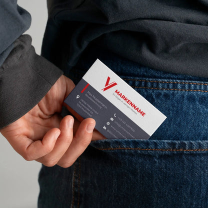 Moderne Visitenkarten Vorlage in Rot als Canva Vorlage im praktischen Visitenkartenformat für Unternehmen, Selbstständige und Freiberufler, Louvion.de