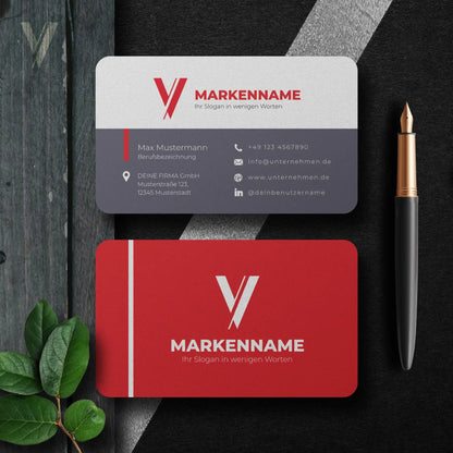 Moderne Visitenkarten Vorlage in Rot mit Vorder- und Rückseite, Logo sowie klar strukturiertem Layout für Canva auf dekorativem Hintergrund, Louvion.de