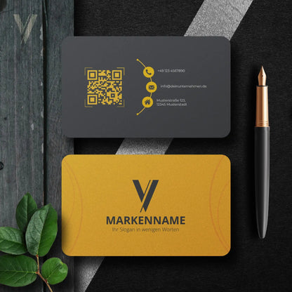 Schwarz-gelbe Visitenkarten Vorlage mit Vorder- und Rückseite, QR-Code, Logo und modernen Kontaktdaten im Canva Design – Louvion.de